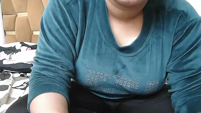 Snapshot of shivi_moto chatting on February 27, 2025, 3:58 am shivi moto online show from February 27, 2025, 3:58 am