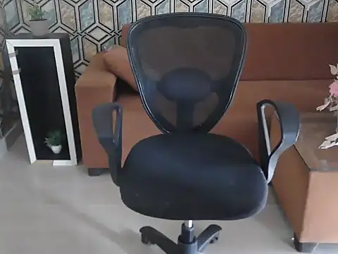 Snapshot of shivi_moto chatting on September 14, 2025, 5:39 am shivi moto online show from September 14, 2025, 5:39 am