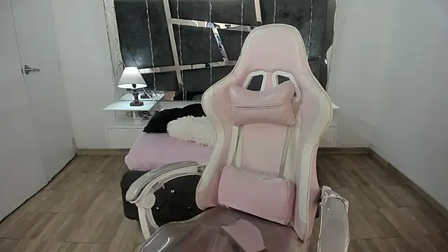 Snapshot of victoria_rosse520 chatting on March 9, 2025, 8:31 pm victoria rosse520 online show from March 9, 2025, 8:31 pm