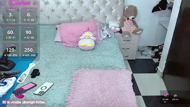 Snapshot of sara_will4u chatting on October 19, 2025, 8:20 pm sara will4u online show from October 19, 2025, 8:20 pm