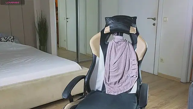 more  than  love online show from September 14, 2025, 5:39 am