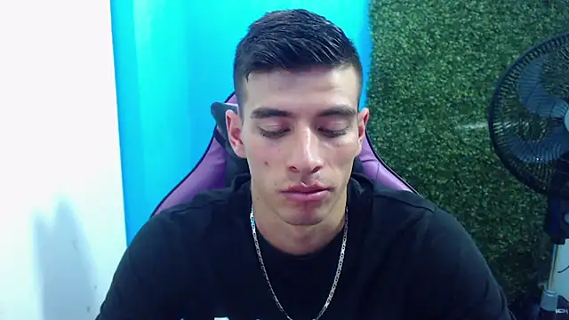 DEIBY BABY online show from December 31, 2024, 6:48 am