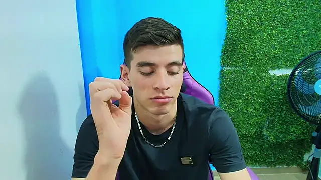 DEIBY BABY online show from January 24, 2025, 1:35 am