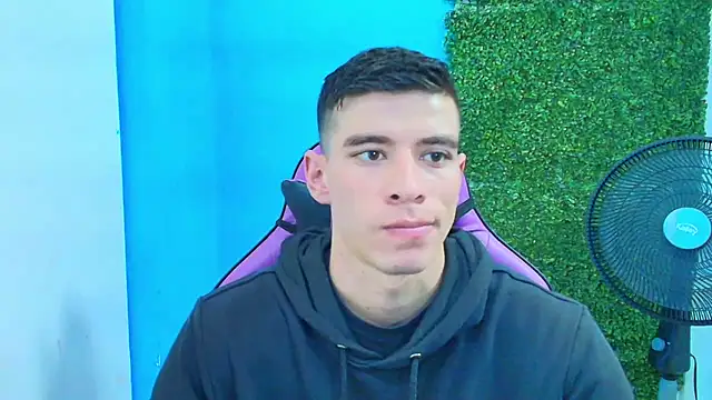 DEIBY BABY online show from February 14, 2025, 9:10 pm