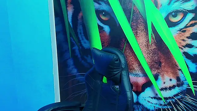 DEIBY BABY online show from September 24, 2025, 7:28 pm