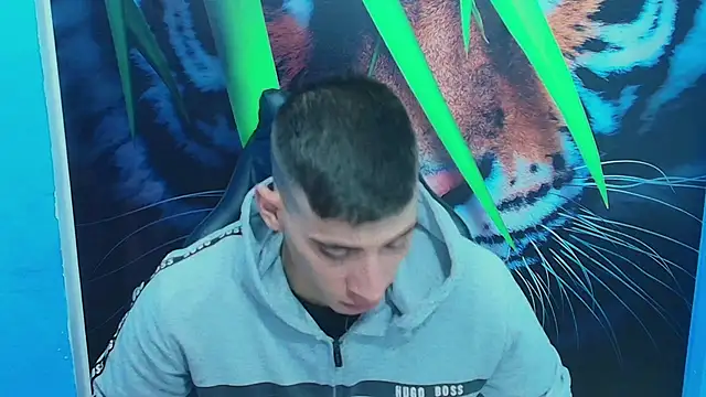 DEIBY BABY online show from September 30, 2025, 7:41 pm