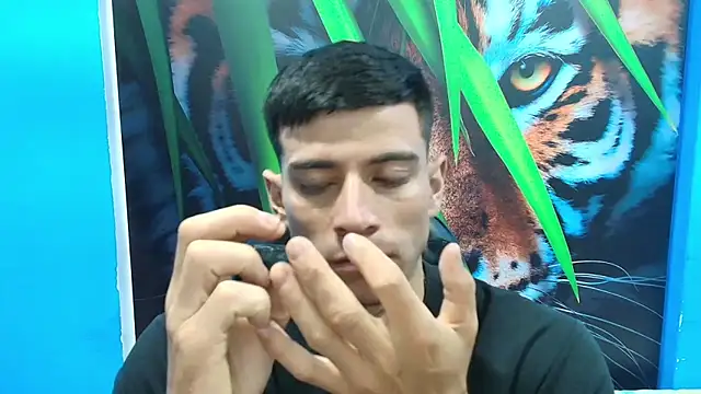 DEIBY BABY online show from April 24, 2026, 8:55 pm