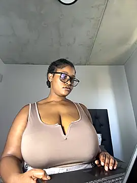 KnockoutBestie online show from December 4, 2024, 9:51 am