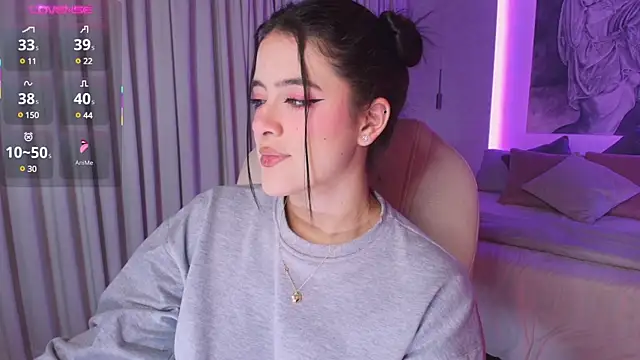 nathalie rivers online show from March 12, 2025, 3:24 am