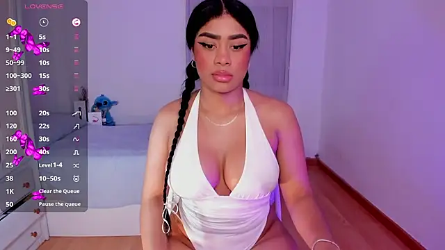 briana walker online show from March 21, 2025, 6:07 pm