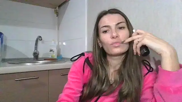 Carol-Rose online show from December 12, 2024, 8:43 pm