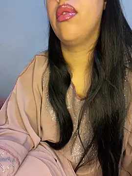 Mayacrayzi online show from September 11, 2025, 10:26 am