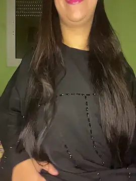 Mayacrayzi online show from April 30, 2026, 7:58 am