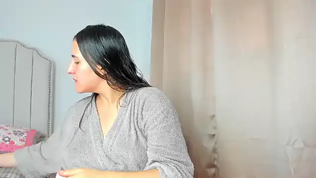 Hanna86 online show from November 20, 2025, 5:23 pm