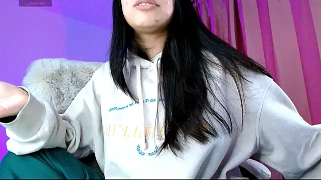 AmyOlimpo online show from November 12, 2025, 4:46 am