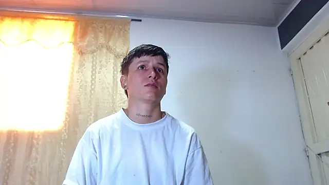 Tamarahryan online show from December 11, 2024, 5:48 pm