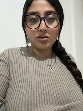 croftsmila online show from February 5, 2025, 4:37 am