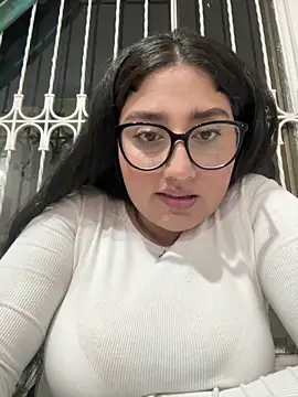 croftsmila online show from September 15, 2025, 11:27 pm