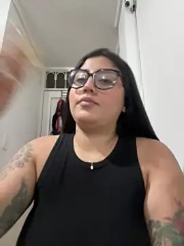 croftsmila online show from October 14, 2025, 11:27 pm