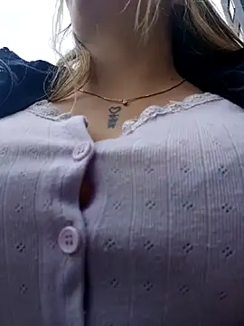 Misscata1106 online show from April 10, 2026, 6:12 pm