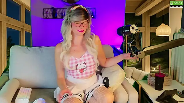 Kittychatte online show from September 8, 2025, 7:46 pm