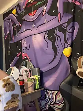 LaPetitechienne1 online show from January 9, 2025, 8:03 am