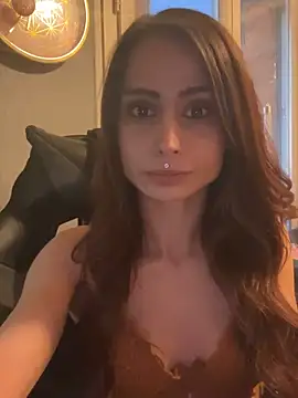 LaPetitechienne1 online show from January 15, 2025, 5:05 pm