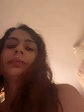 LaPetitechienne1 online show from March 18, 2025, 8:25 am