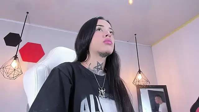 farichell online show from January 12, 2026, 8:36 pm