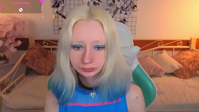 Katia Kim online show from February 23, 2026, 6:33 am