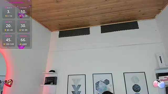 cristal  hot 1 online show from February 9, 2025, 10:09 am