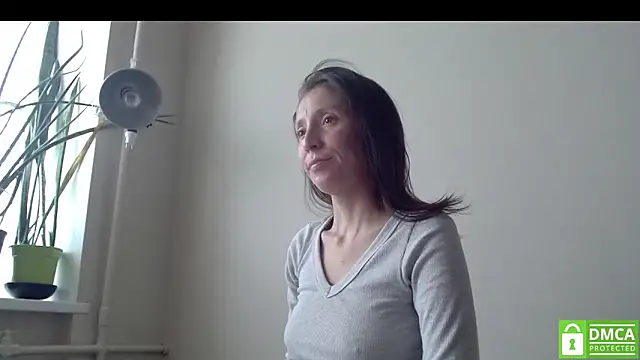 Sophi Cute online show from October 4, 2025, 12:03 pm