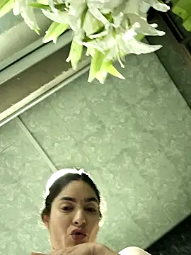 Sam Sara online show from October 21, 2025, 1:17 am