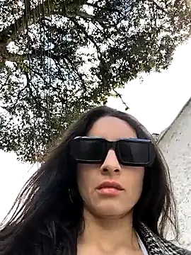 Sam Sara online show from November 2, 2025, 6:43 pm