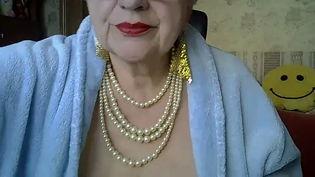 SweetCherry27 online show from April 20, 2026, 6:38 am