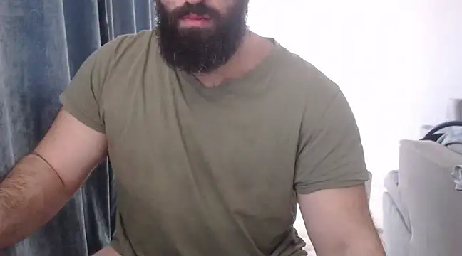 hugemachohandsome online show from March 11, 2025, 8:20 am