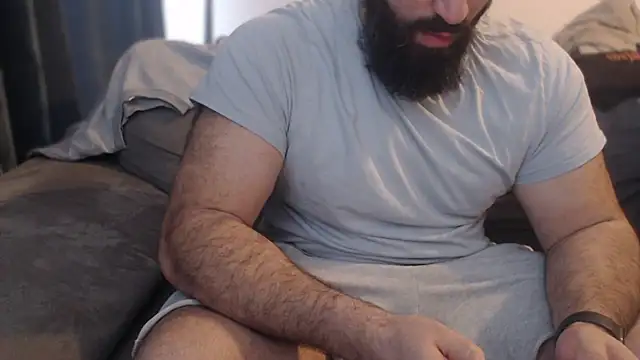 hugemachohandsome online show from February 4, 2026, 8:53 am