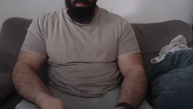 hugemachohandsome online show from April 21, 2026, 5:47 am