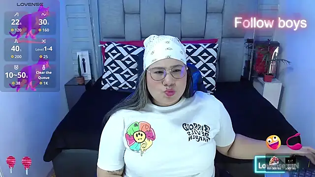 evelin zaens online show from November 21, 2025, 4:33 am