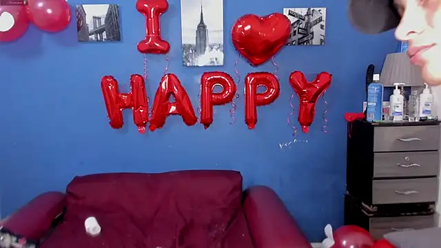 Snapshot of BeMyLover3 chatting on February 15, 2025, 8:33 pm BeMyLover3 online show from February 15, 2025, 8:33 pm