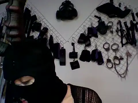 FeticheMacabre online show from January 1, 2025, 11:18 pm