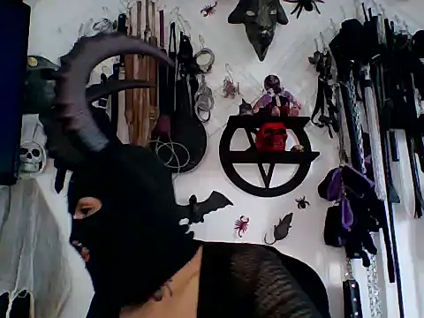 FeticheMacabre online show from April 17, 2026, 4:43 pm