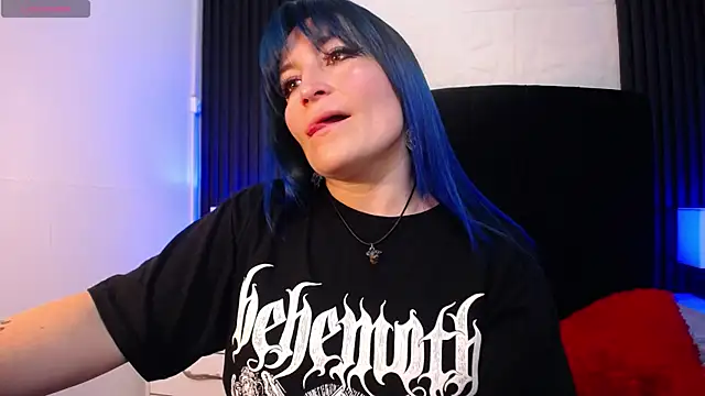 alicia moom online show from October 16, 2025, 6:53 pm