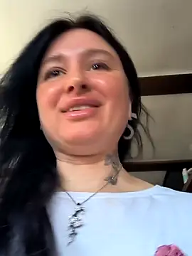 KikiXRed online show from March 11, 2026, 9:04 am