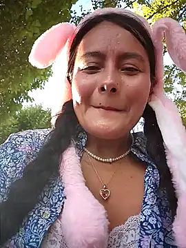 Snapshot of bellapaty chatting on September 12, 2025, 5:13 pm bellapaty online show from September 12, 2025, 5:13 pm