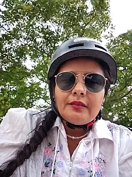 Snapshot of bellapaty chatting on July 10, 2026, 4:20 pm bellapaty online show from July 10, 2026, 4:20 pm