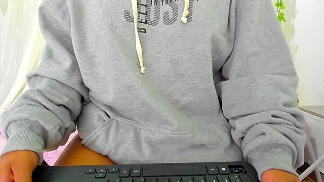 iisabella gonzalez online show from January 8, 2025, 8:16 am