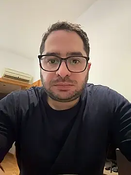 CamiolfeHotXxx online show from April 21, 2026, 1:06 pm