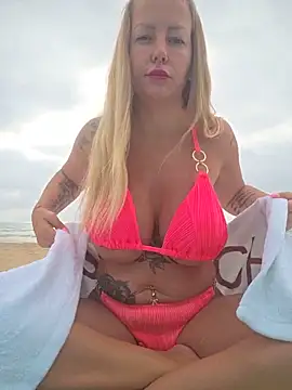 Jassy Foxy online show from June 4, 2026, 7:25 am