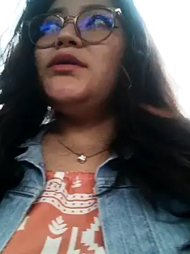 Sakura 0505 online show from February 6, 2025, 9:49 pm